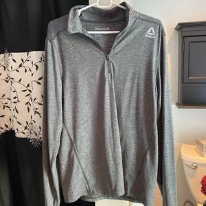 men’s reebok half zip (size m)